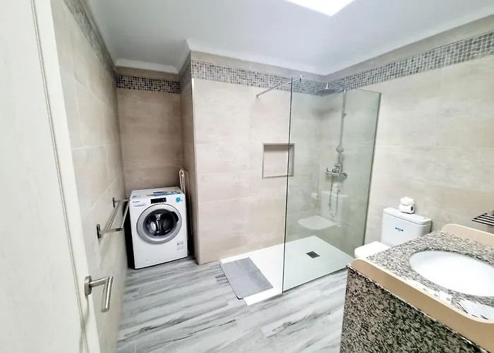 Casa Aguamarin Playa Roca 科斯塔特吉塞